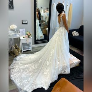 Brand New Lillian West Style 66163 A-Line Wedding Dress